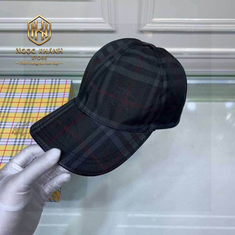 Mũ nam Burberry họa tiết kẻ truyền thống MNBR12