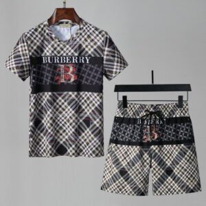 Limited Burberry Luxury Brand Unisex T-Shirt Gift DN22409