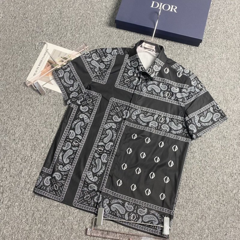 Dior-shirts-for-Dior-Shortsleeved-shirts-for-men-99918007_800x800-1.jpeg