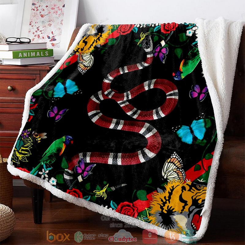Gucci-Animal-Pattern-Fleece-Blanket.jpg