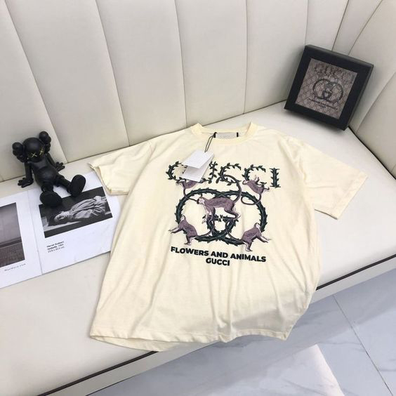 Limited-Edition-Dior-T-Shirt-E28093PM01218.jpg