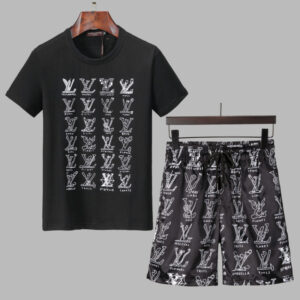 2026 Louis Vuitton Tracksuits for men - DN22481