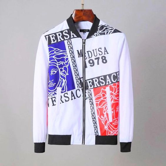 Versace-fc036919d601c5e52e069782b8f4f0f0.jpg