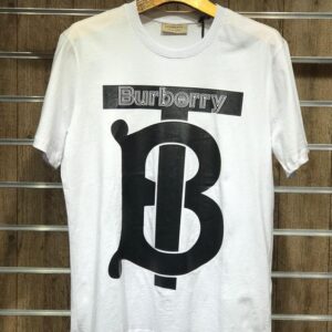 Burberry Unisex T-Shirt – DN607650